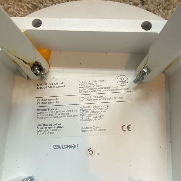 Kidcraft 18” doll table and 2 chairs set - Picture 4 of 4